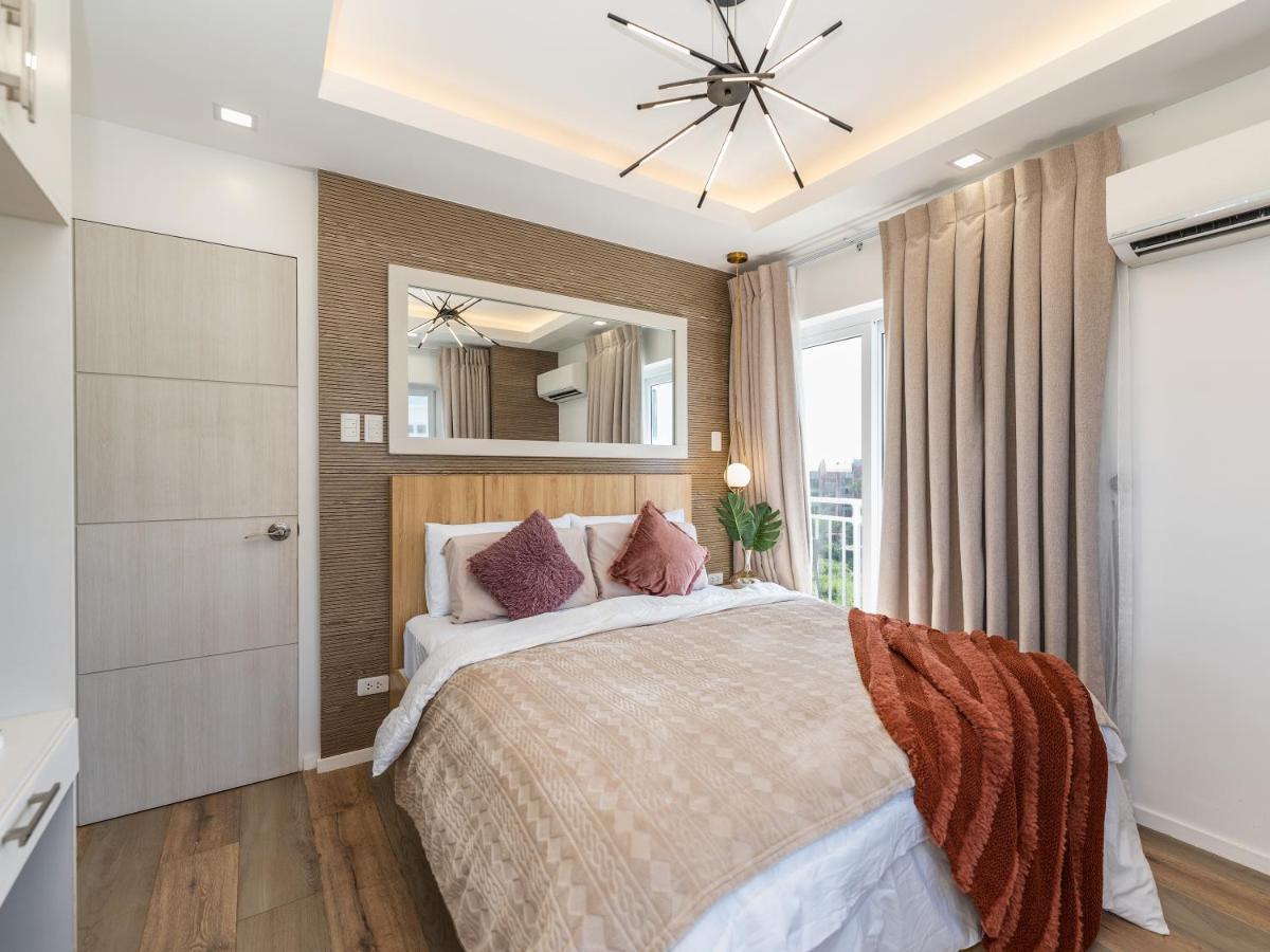 537 Amani Luxury Suite, 3 Minutes To Airport,with Gym & Pool, Fast Wi-fi, Free Netflix *