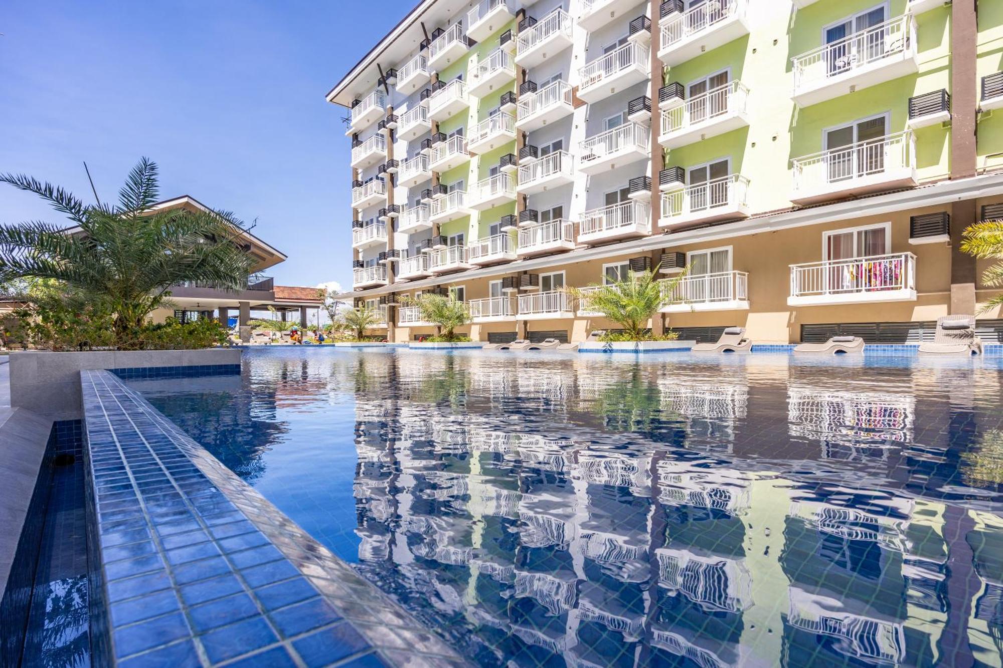 537 Amani Luxury Suite, 3 Minutes To Airport,with Gym & Pool, Fast Wi-fi, Free Netflix
